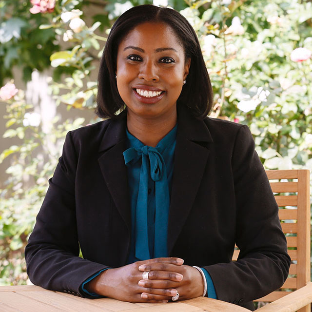 LoyolaLawSchool's tweet photo. Hey @csunorthridge Matadors looking at law schools: Meet Admissions Director Kelly Greer '06 at today's CSUN Grad School Fair in USU, Northridge Center from 11a-2p to learn more about the #LLSExperience! https://t.co/MoLuFjImmI https://t.co/Abd19KjBNM