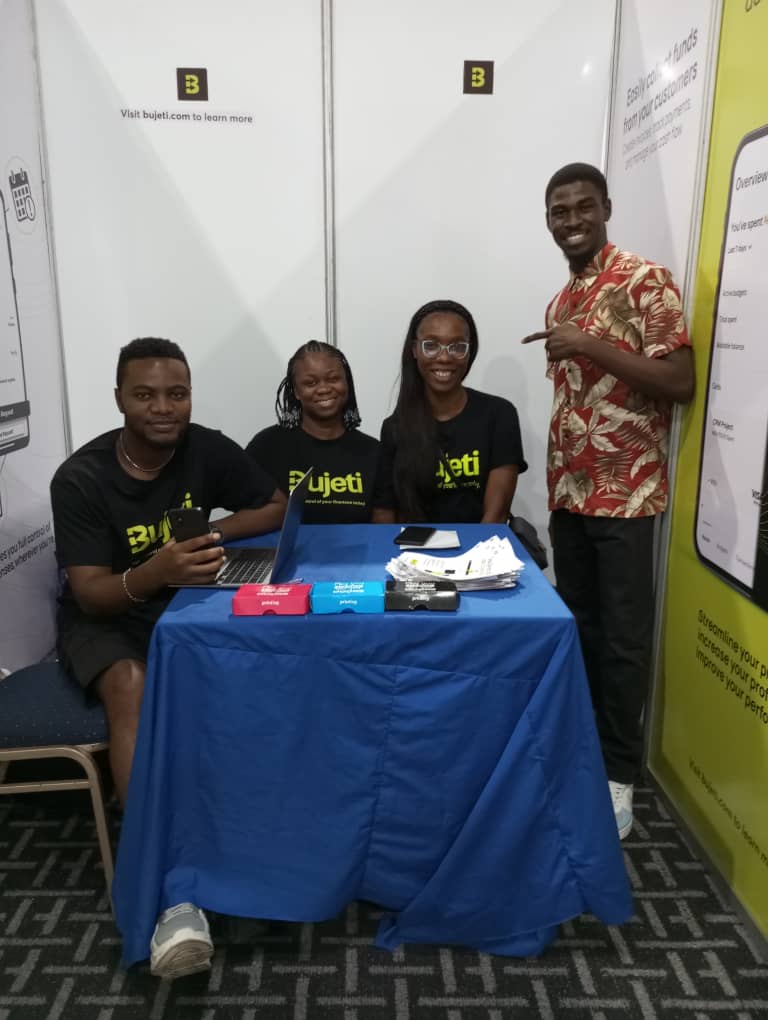 ScottsLegal's tweet photo. At the Nigeria Fintech week, we met with some of the exhibitors.
Here are representatives from @InterswitchGRP , @UnicafUni, @incashafrica, @BujetiHQ and @Mainoneservice saying, Hi.
#NigeriaFintechWeek #NFW2023 #Exhibitors #Booths #Interswitch #Unicaf #InCash #Bujeti #MainOne https://t.co/xTYGoBvuP2