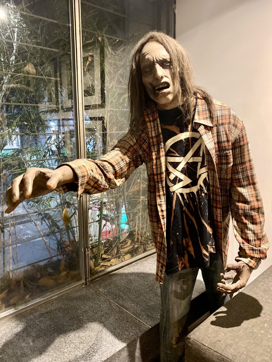 LGWhite2's tweet image. Feeling  beautifully Zombified today’ and sad to be leaving Mexico it’s been a real interesting fun loving trip! Movies, culture and love! See you soon @morbidofest @Pablo_Guisa I’ll be back ✌️😎🖤🎥🎬🎼🖤💋 in the meanwhile will be missing you all! It was a real blast…