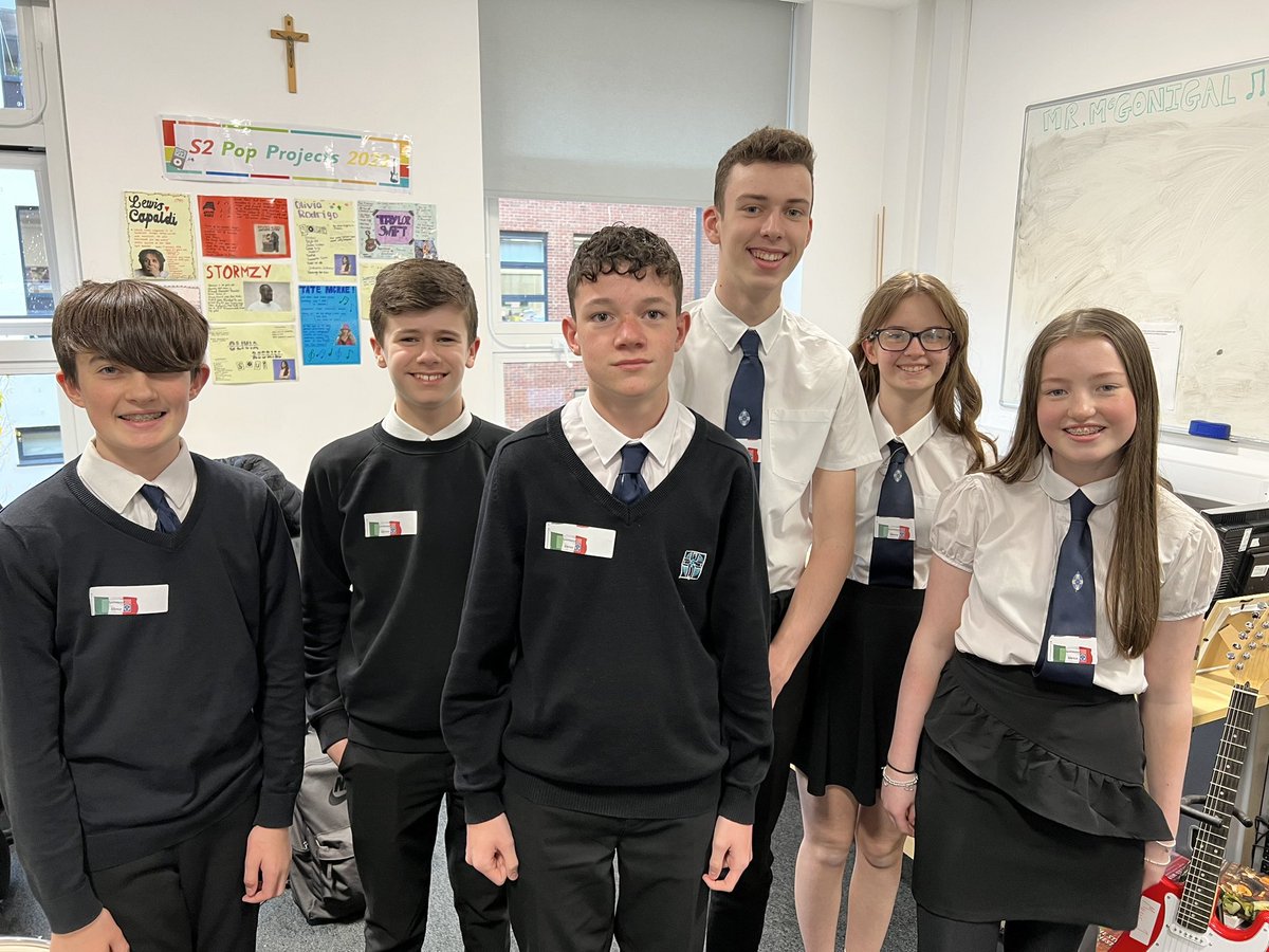 Our Lake Garda pupils are excited to take part in their Sponsored Silence starting tonight at 7pm! Here are some of the young people sporting their sponsored silence badges <a href="/ndhs1/">Notre Dame HS, Greenock</a>