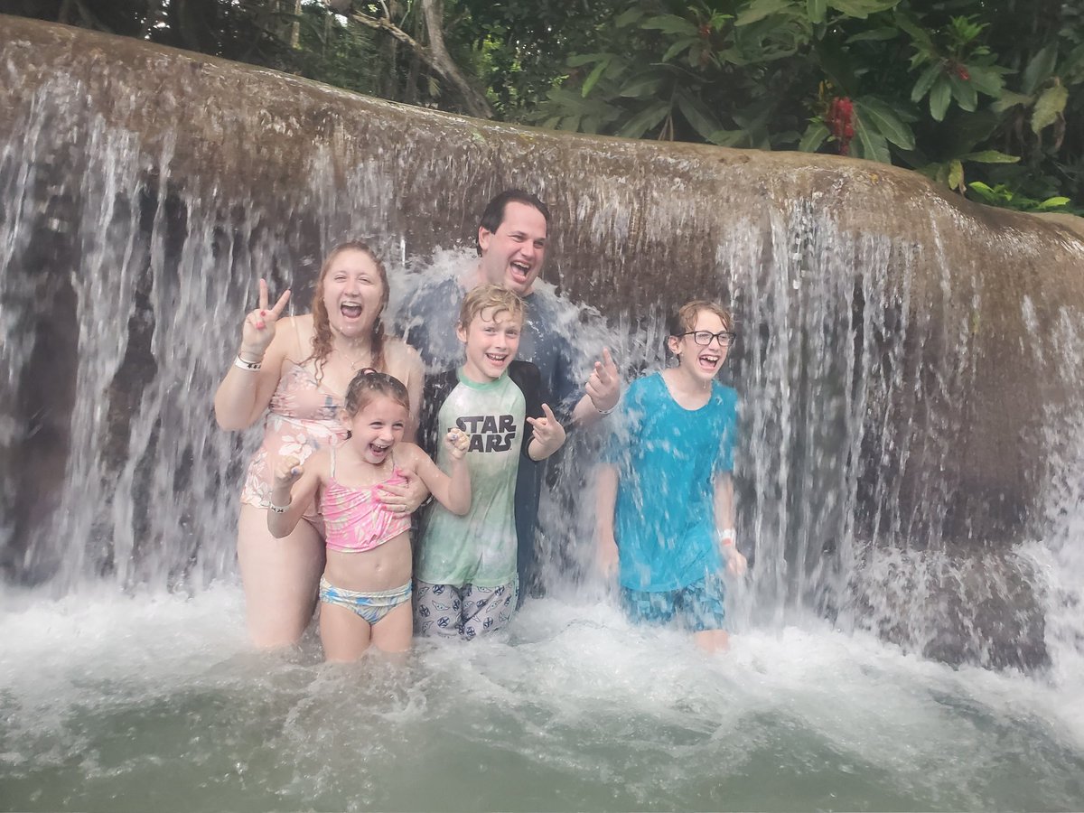 Amazing Dunns River Falls climb!