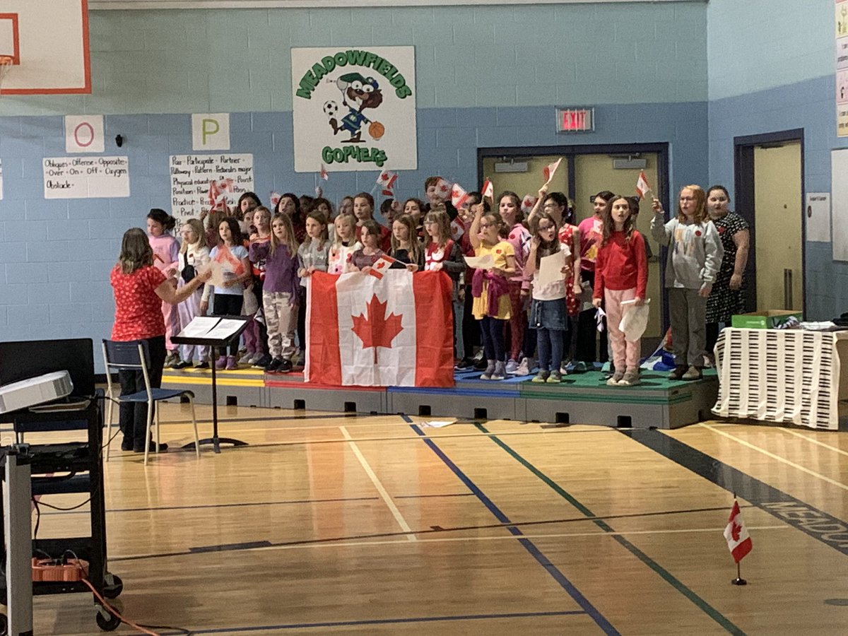 Remembrance Service at Meadowfields Community School.  Such a great job by staff and students.   <a href="/MCSGophers/">Meadowfields Community School</a> <a href="/KGobien/">Kevin Gobien</a> @TCRCE_NS