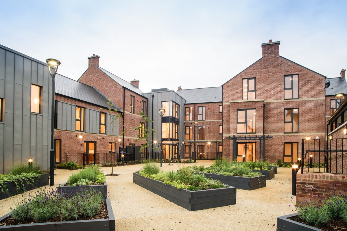 Choice_Housing's tweet image. #WorldPLanningDay2023 celebrates how good planning improves lives.  

Our schemes at Willowfield, Belfast and Hull’s Hill, Lisburn are great examples of how regeneration can create vibrant spaces and shape communities.

#WTPD #TogetherWeEnrichLives
