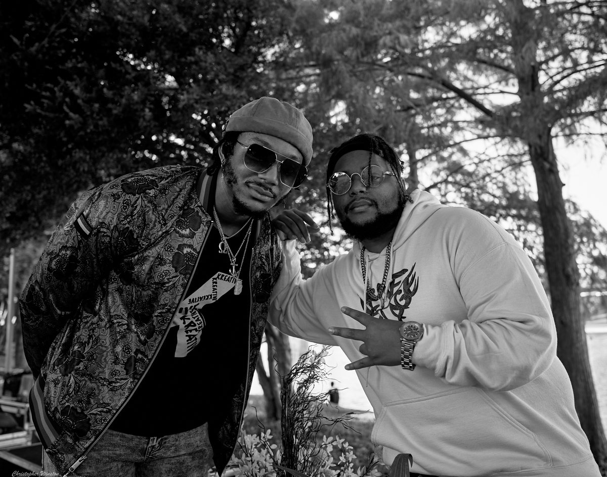 cdw21's tweet photo. #wacotx #wacoculturalartsfest #leafvxllage #rapmusic #hiphopmusic #wacomusicscene #wacolife #wacolifestyle #bnw #bnw_captures #bnwphotography #blackandwhitephotography #leicashooter #leicaphotography #leicashot #leicaq2 #indianspringsparkwaco https://t.co/iZTsngQQQo