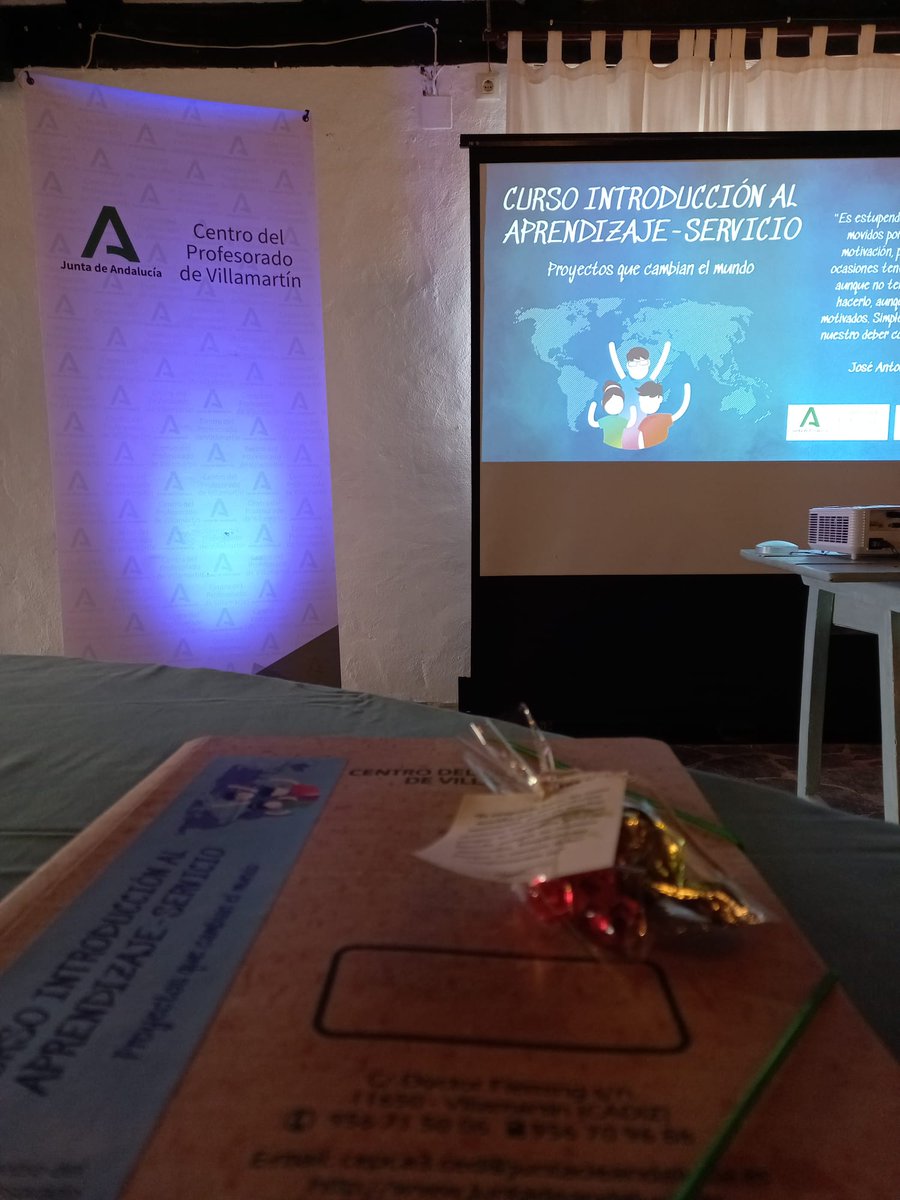 CepVillamartin's tweet photo. Primera sesión del Curso #AprendizajeServicio con @pakobarea y @GloriaPalomo23 @REDAPS1 @aps_sevilla Trabajando por un mundo mejor desde los centros educativos de la Sierra de Cádiz. Proyectos que cambian el mundo #empatía #solidaridad @EducaAnd https://t.co/Ud2QoYDklz