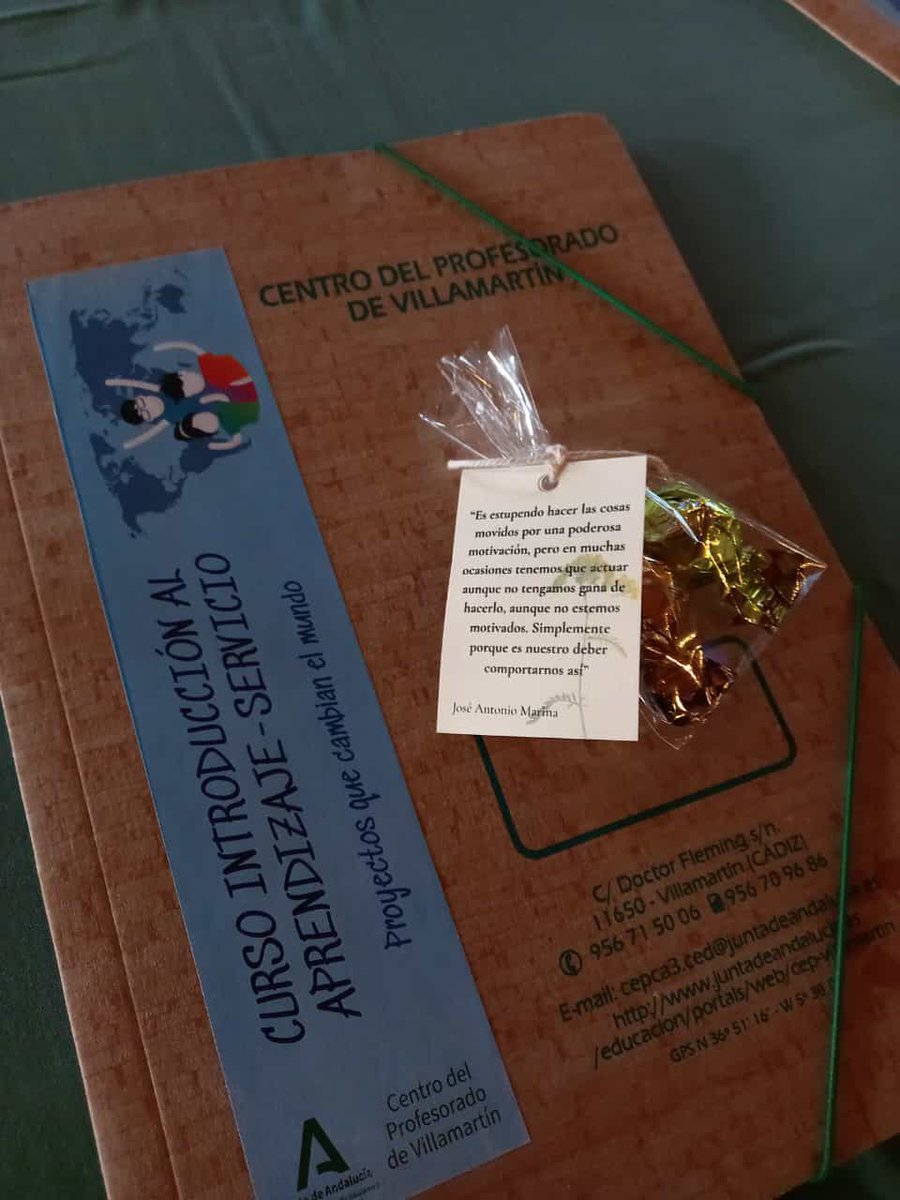 CepVillamartin's tweet photo. Primera sesión del Curso #AprendizajeServicio con @pakobarea y @GloriaPalomo23 @REDAPS1 @aps_sevilla Trabajando por un mundo mejor desde los centros educativos de la Sierra de Cádiz. Proyectos que cambian el mundo #empatía #solidaridad @EducaAnd https://t.co/Ud2QoYDklz