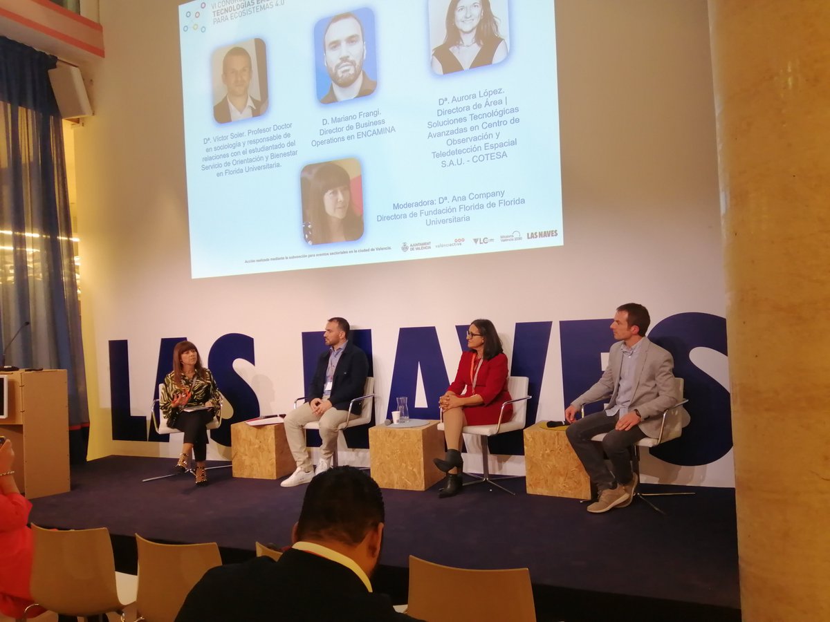 ForoEmergentes's tweet photo. Mariano Frangi, de @ENCAMINA; Víctor Soler, de @floridauni y Aurora López, de #COTESA participan en la mesa “Retos en la formación que nos plantean las tecnologías para asegurar un futuro sostenible”. Moderada por @Ana_Company_ directora de   Fundacion Florida de @floridauni https://t.co/FE56WzlIUQ