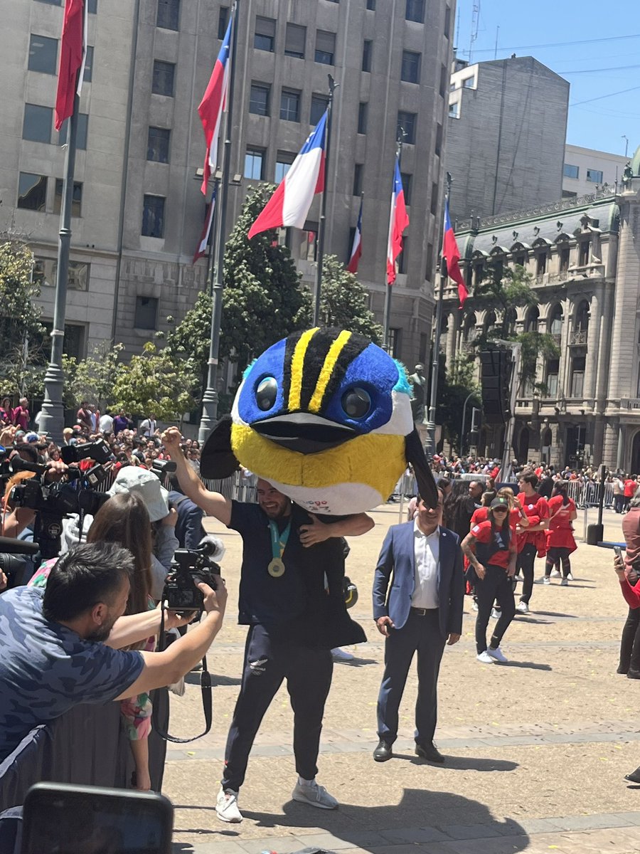 lucas nervi levantando a Fiu JAJAJAJAJ #Santiago2033 #PanamSports #Panamericanos2023
