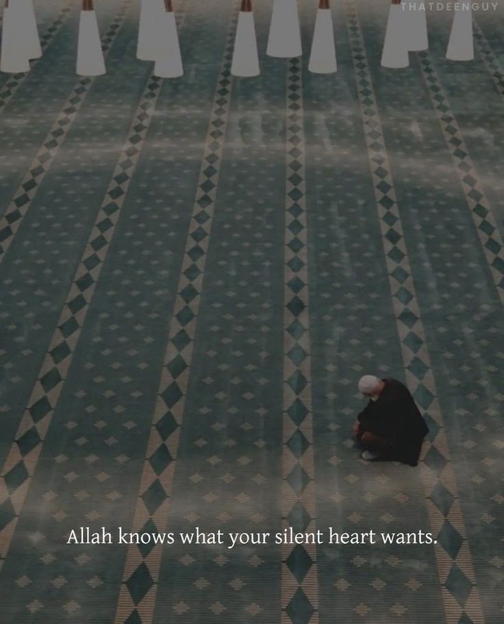Al__Quraan's tweet photo. Pain teaches you how to pay full concentration on your ibadah. 

Pain teaches you how to make dua with pure heart. 

Pain is blessing from Allah https://t.co/BKtAQgTvfp