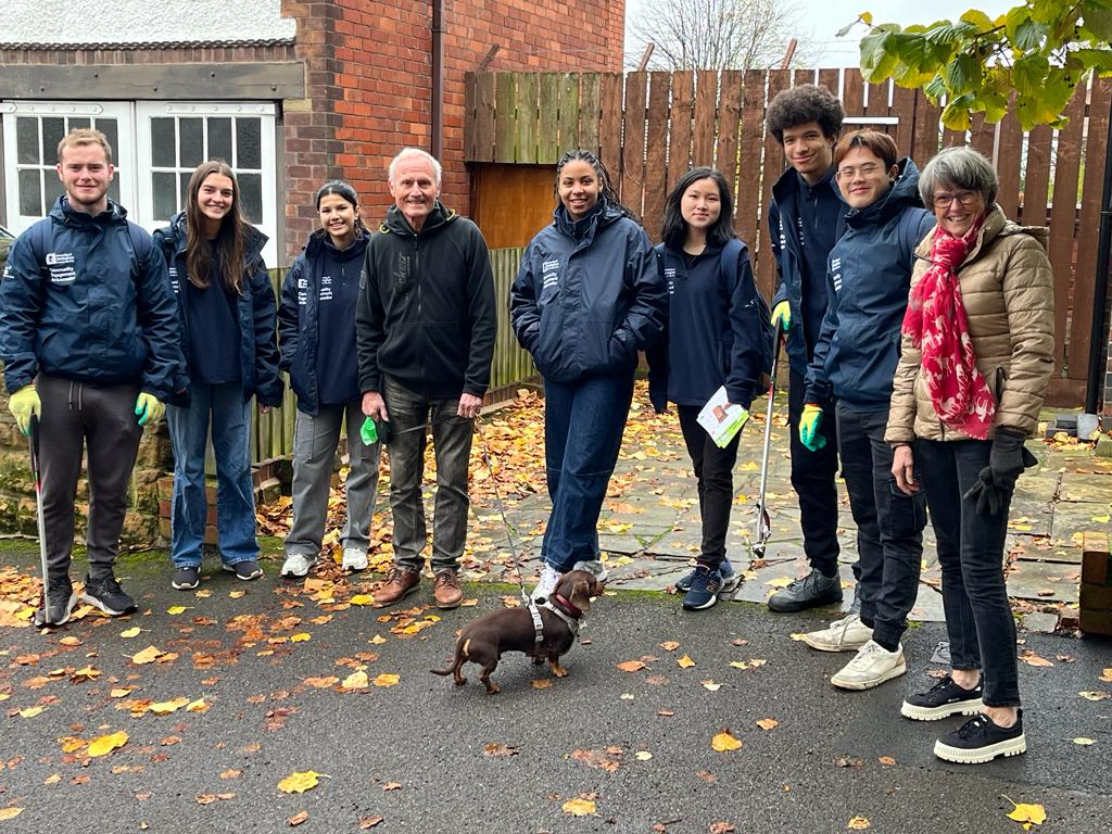 Community Engagement Ambassadors working today in #Lenton, building positive relationships within the community