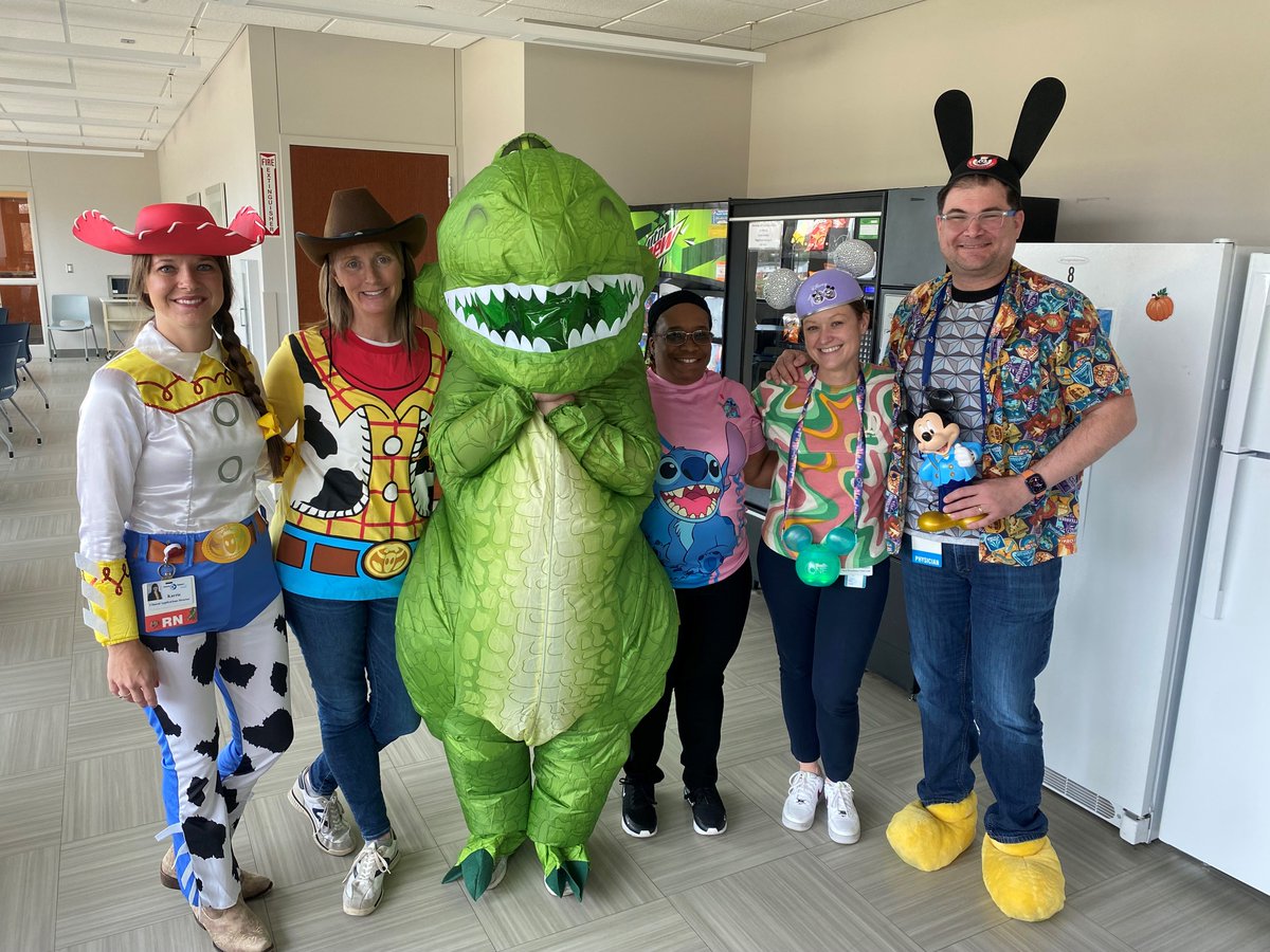CrusaderHealth's tweet photo. Crusader Community Health celebrated Spirit Week last week – themes included mismatched &amp; wacky hair, Disney, decades, and sports! We work hard providing quality care, and we like to have fun, too! 
Check out open positions: https://t.co/krw7xW2STY and https://t.co/zxPgf2rMPI https://t.co/aBxityDHoJ