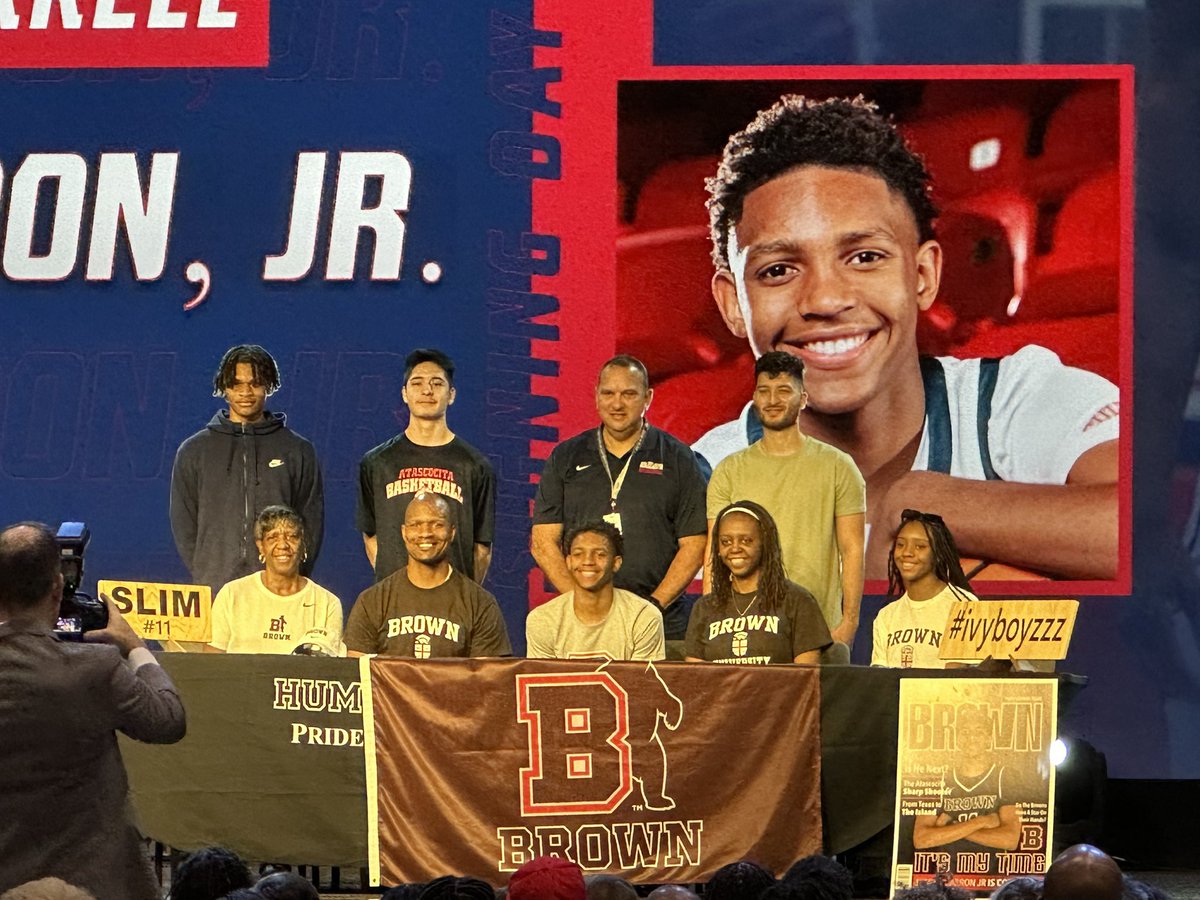 JerrellABarron's tweet image. Congratulations @jerrellbarronjr! Brown University here we come! #IVYboys #Slim