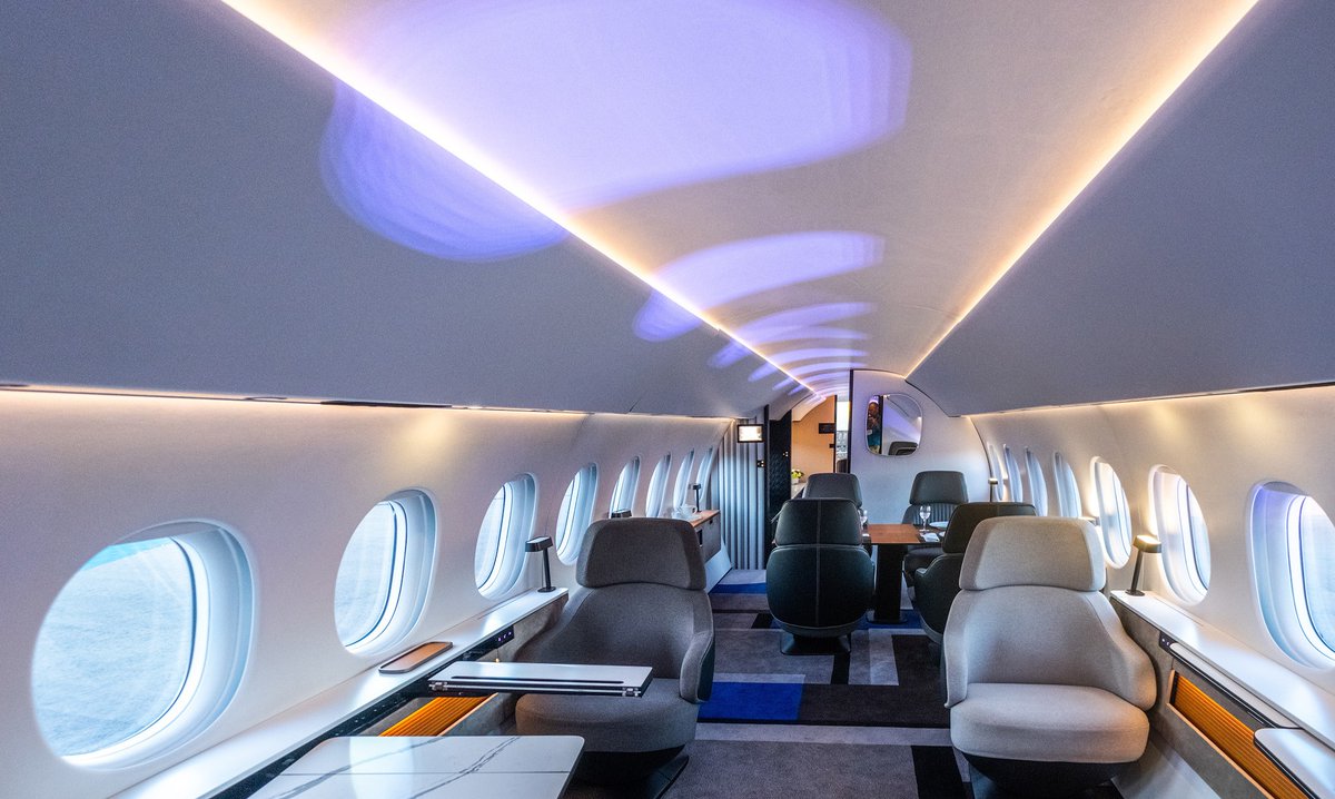 DassaultFalcon's tweet photo. Our incredible #Falcon10X mockup will be in Dubai, Nov 13-17. #DubaiAirShow. Read more: https://t.co/gsYsb3BJeX https://t.co/1SwQPjErEh