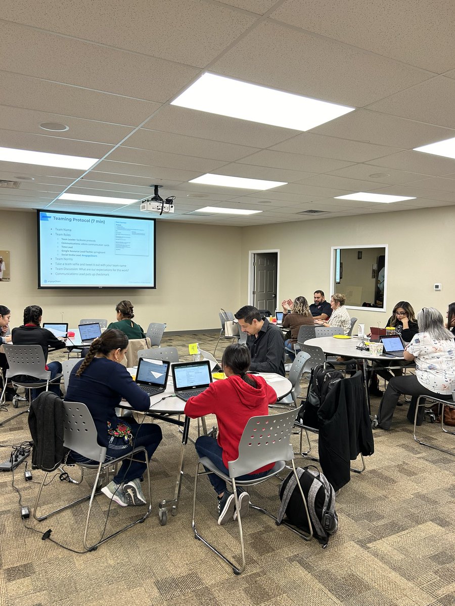 Excited for Day 1 of Creating our Learning Framework in Tornillo ISD! <a href="/engage_learning/">engage2learn</a> 
#LIF #innovation #designthinking #blendedlearning