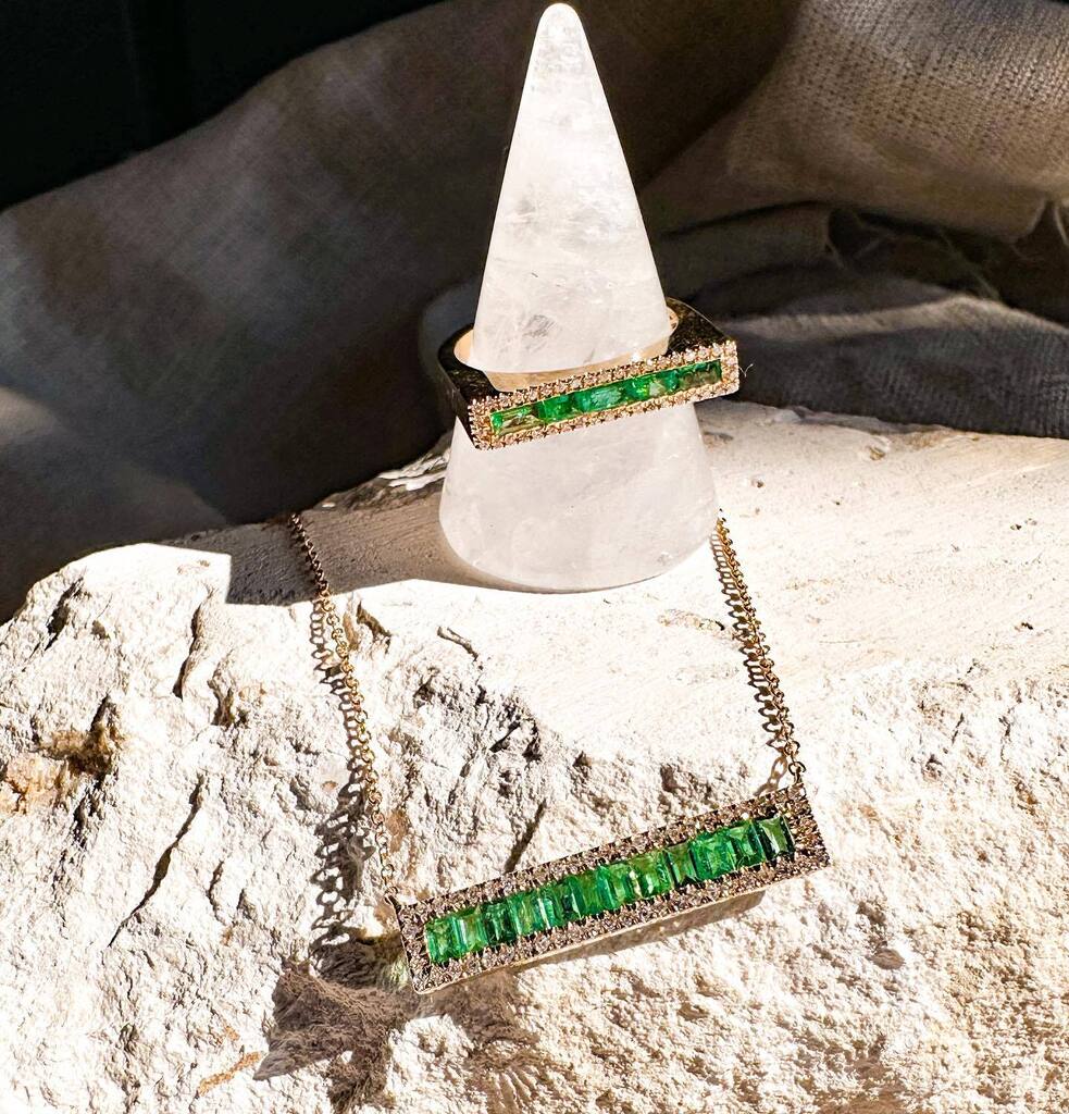 Green with envy 💚✨

Emeralds & diamonds - the perfect combo!

DM for info.

#JugarNspice #emeraldnecklace #emeraldring #emeraldjewelry #greenwithenvy instagr.am/p/CzY_jJDrVnv/