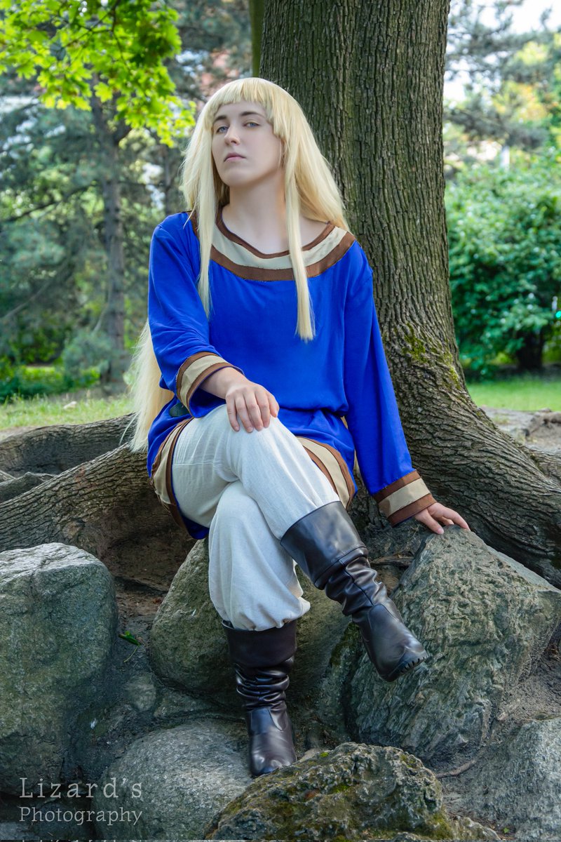 SmolCanutie's tweet photo. Bangs are little messed up, but this wig was really heavy 😅
Photo&amp;edit: @LizardsCosplay 

#canute #VINLAND_SAGA #vinlandsagacosplay https://t.co/FvJP0VpnAK