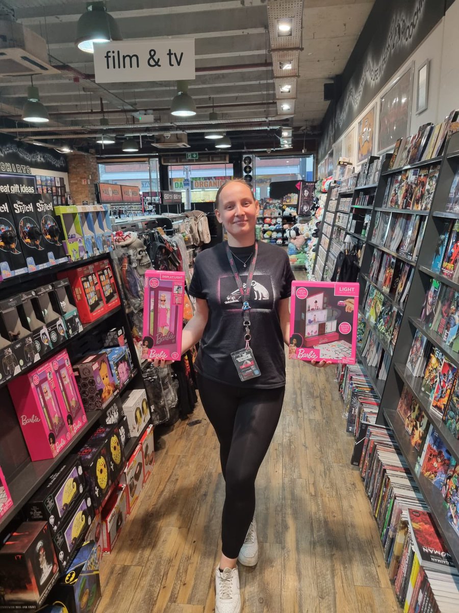 hmv_Southend's tweet photo. Lights, camera, Barbie!
#barbie #lights #christmasgifts #giftideas #pink #barbiedoll
#hmv #hmvsouthend https://t.co/lWQAlCxJoW