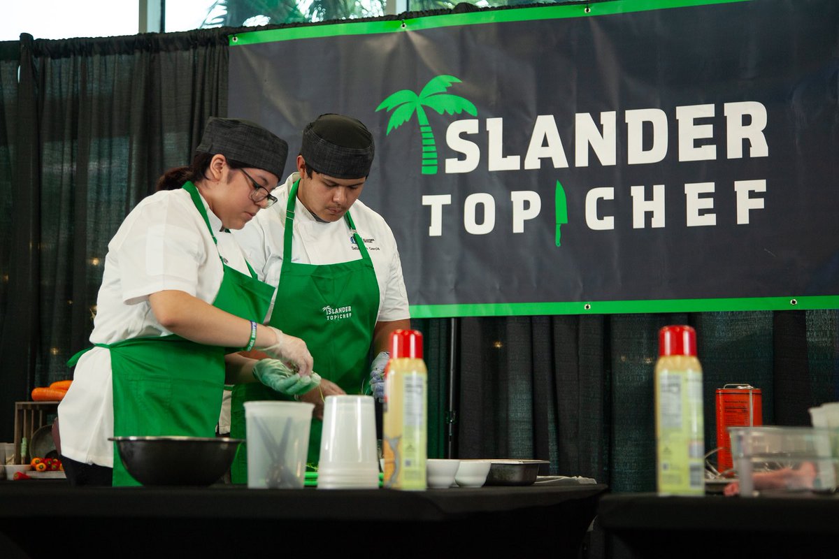 islanderdining's tweet photo. Islander Top Chef Fall '23: A culinary masterpiece! Shoutout to the amazing student chefs, Islander Dining Chefs who coached the teams, and our wonderful judges. 

Thanks to all who joined the culinary adventure! 🍽👩‍🍳👨‍🍳

#islandertopchef #islanderdining #tamucc @jettila https://t.co/Q5Rnhekslf