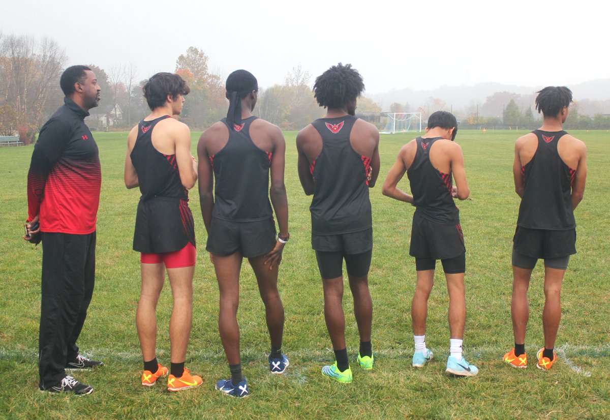CCBCCardsSports's tweet photo. Men's cross-country team is focused to compete as they travel to Huntsville for the @NJCAAXCTF Cross Country Championships this Saturday. Men Division-II race starts at 2:30pm (CST), 3:30pm EST. @NJCAARegion20 Champions are looking forward to running at Nationals #JUCOPRODUCT https://t.co/C2SNzFdK2s
