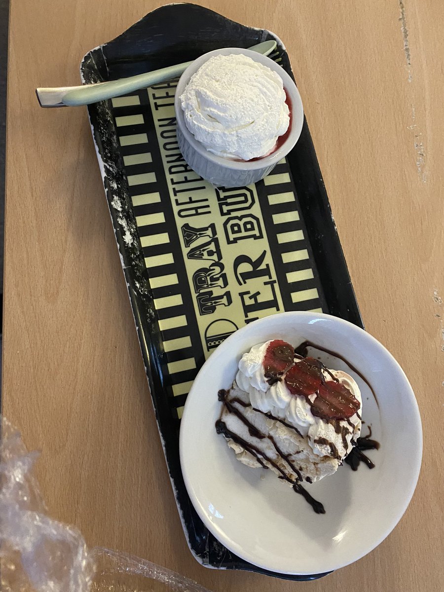 JoyBallanceRD's tweet photo. @BelfastTrust @MNpathway @BAPENUK @MalnutritionTF Modified snack and meal time! Pavlova, strawberry mousse and not featured a beautiful terrys chocolate orange dessert that was eaten up before it could be photographed! @iddsi_org #modifieddiet #dysphagia https://t.co/mnF2ppoTDS