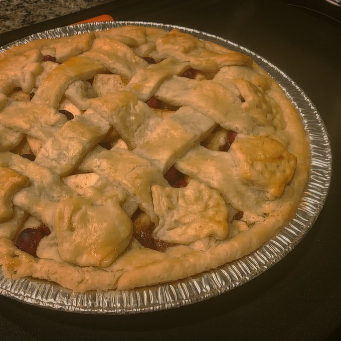 Pvssy for breakfast, breakfast for dinner, apple pie for dessert.  Who's hungry? https://t.co/M6se7l<a href="/tag/mvsales"class="tags"><span>#mvsales</span></a>