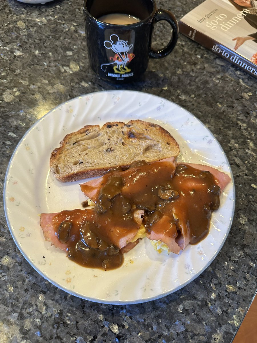 dballard's tweet photo. Am I a mad genius, or just mad? I present to you: scrambled-egg ham wraps with red wine-mushroom gravy! https://t.co/XVrrxQVysu