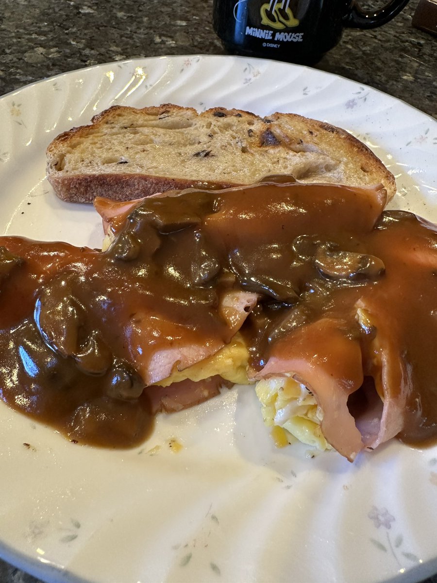 dballard's tweet photo. Am I a mad genius, or just mad? I present to you: scrambled-egg ham wraps with red wine-mushroom gravy! https://t.co/XVrrxQVysu