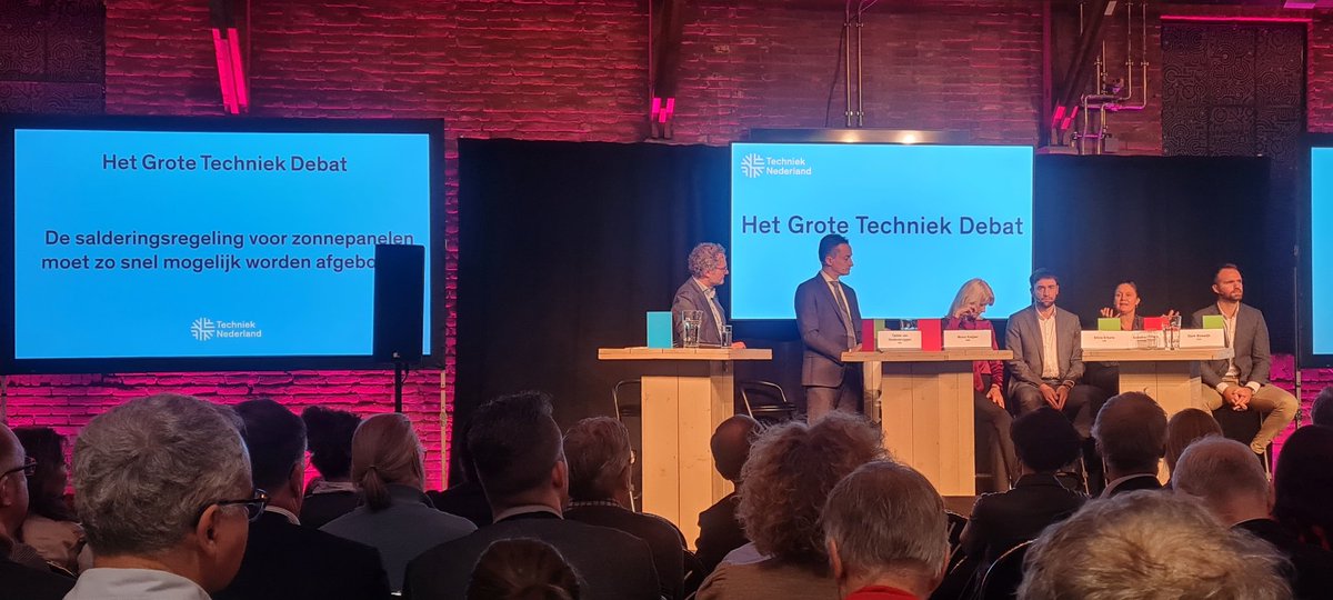 JacquesRoz's tweet image. Het grote techniekdebat met landelijke kandidaten is -natuurlijk- in de #Technohub in Woerden.