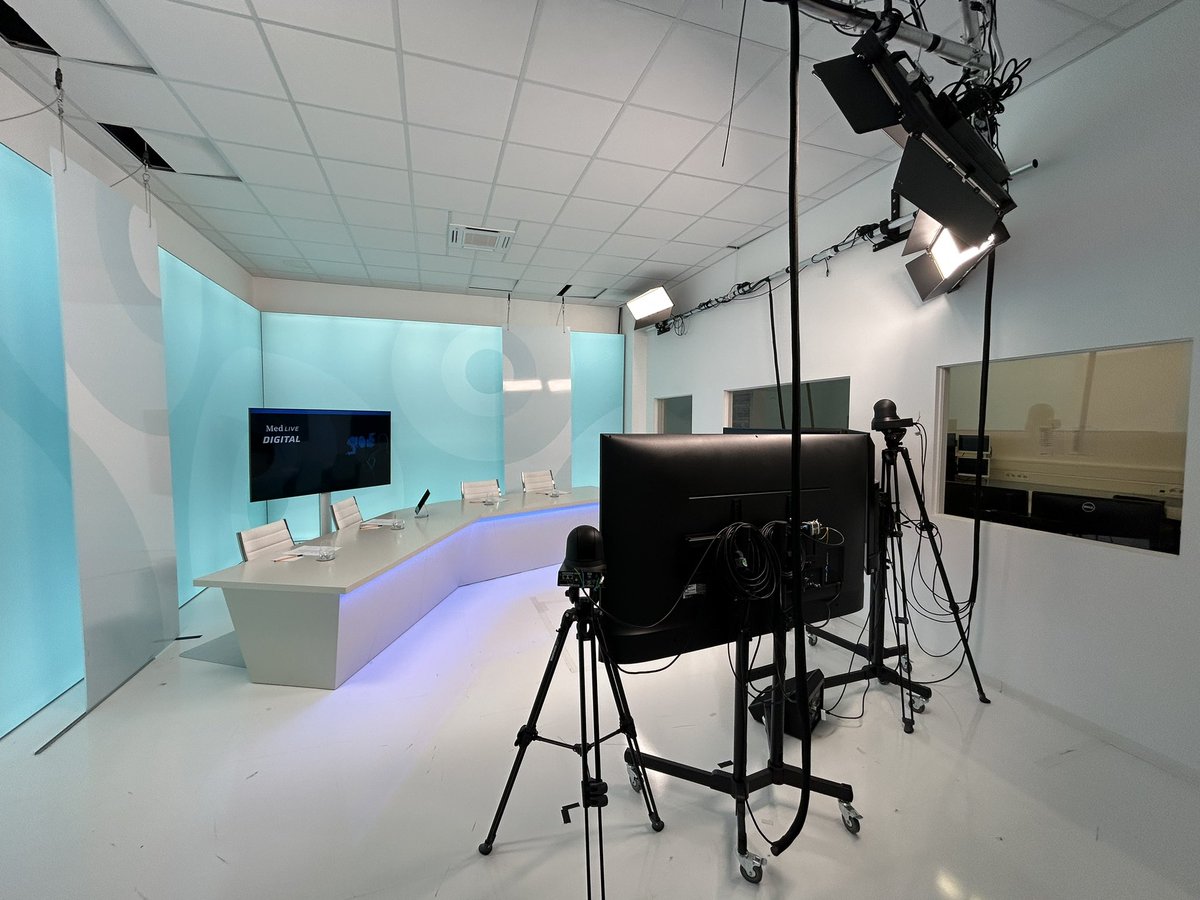 lena_maierhein's tweet photo. 🆕 experience: live streaming of presentation and discussion from a professional studio: https://t.co/ipcb8IXc1J; will be talking about our #SurgicalDataScience activities. Moderated by @BjoernEskofier https://t.co/mGr2EcEYPE