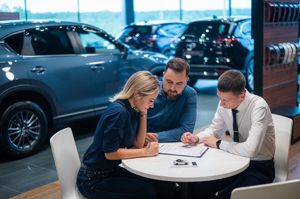 Une #étude européenne montre clairement une attitude attentiste des automobilistes au moment d’acheter une nouvelle #voiture, notamment électrique. Un attentisme similaire à celui observé chez les membres de l’ACL. #Mobilité #ObservatoireCetelem loom.ly/7nVId68