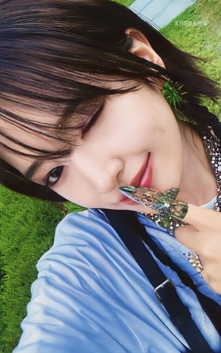 KIIRARRA's tweet photo. Ive Mine Photocard Scan
    Ktown4U Pre Order Benefit

Yujin Gaeul Rei Wonyoung https://t.co/xsZDmA5W4U
