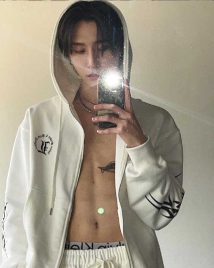 thinkrkyun's tweet photo. 💬 "look what's waiting for you... 💥" https://t.co/SwDjTwRCHu