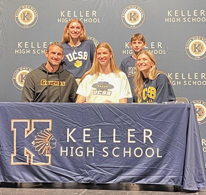 TAVVolleyball's tweet photo. #TAVSigningAlert: Congrats to #TAV18Black athlete Anna Boatner (Keller HS) for signing with UCSB! #GoTAV https://t.co/lodY78SS7M