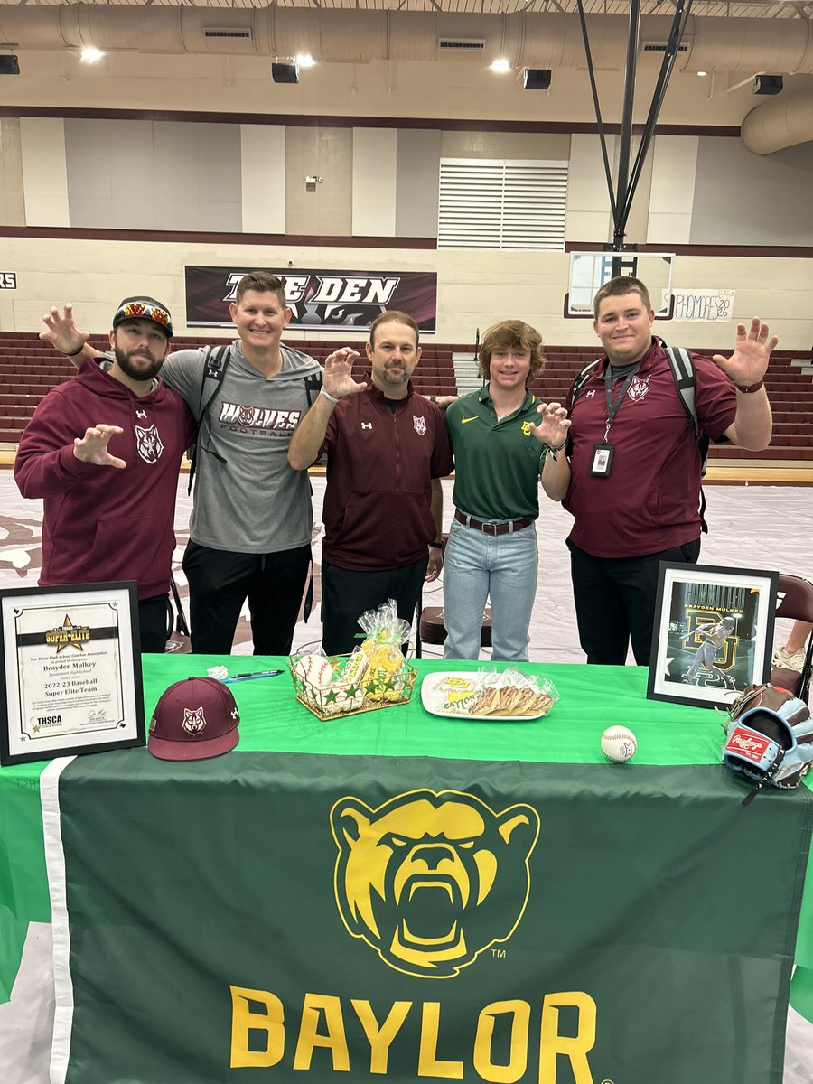 Congrats to @brayden_mulkey his family, coaches and support group on signing to further his athletic and academic career @Baylor. @BaylorBaseball got better today! Sic ‘Em! 🐺🐻⚾️ @BuildThePack @BMar1842 @cisdnews @4ATxHsBaseball @mySA @ReddingWeston @THSBCA @DavenportWolves