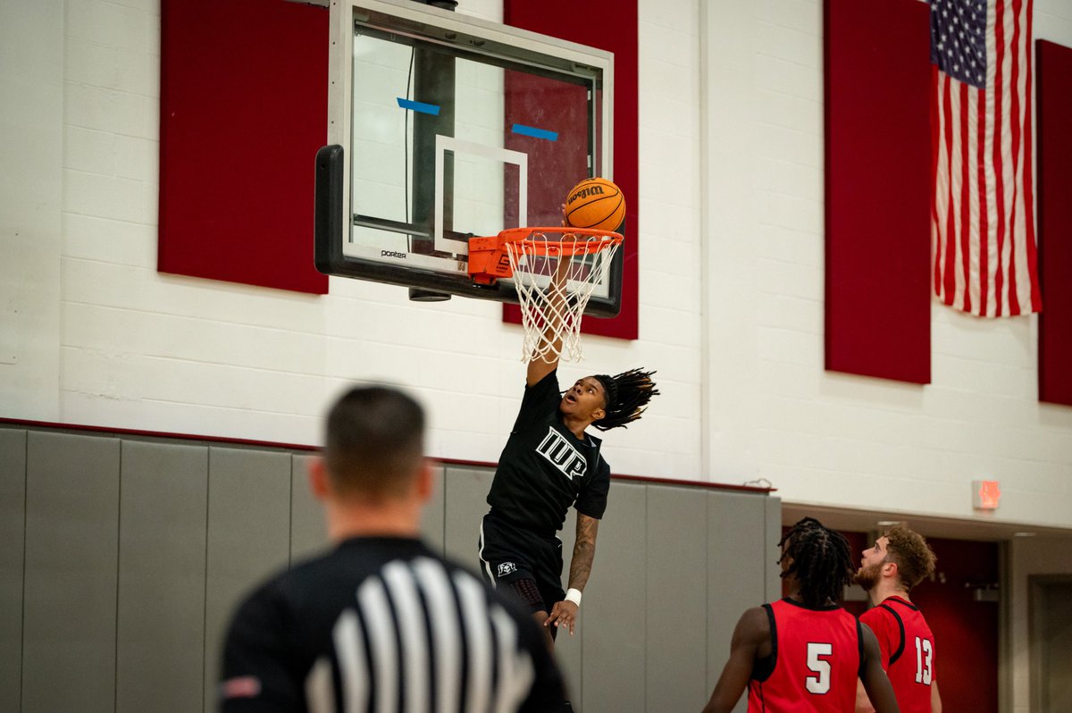 We are looking forward to hosting the 2023 Hilton Garden Inn Tip-Off Classic, this Friday and Saturday at the KCAC. IUP takes on Concord (Nov. 10) before hosting Notre Dame (Ohio) (Nov. 11), both 7:30 p.m. tipoffs. 

ℹ️| Students are admitted free with a valid I-Card

#g2G