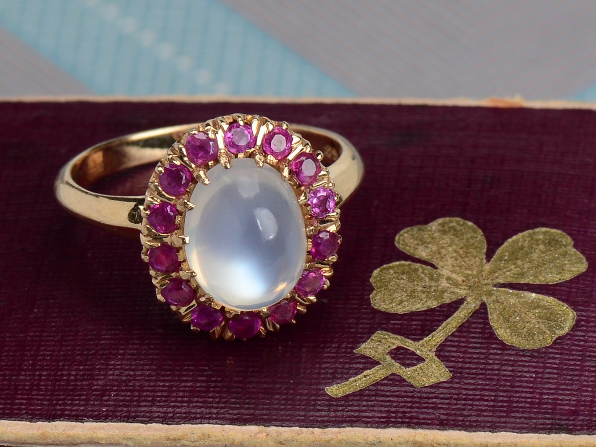 The Three Graces tweet media