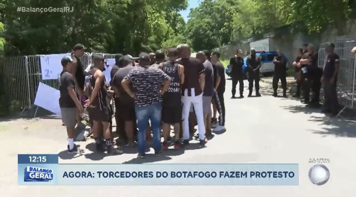 Tá em crise? Chama o Vasco... 🤣