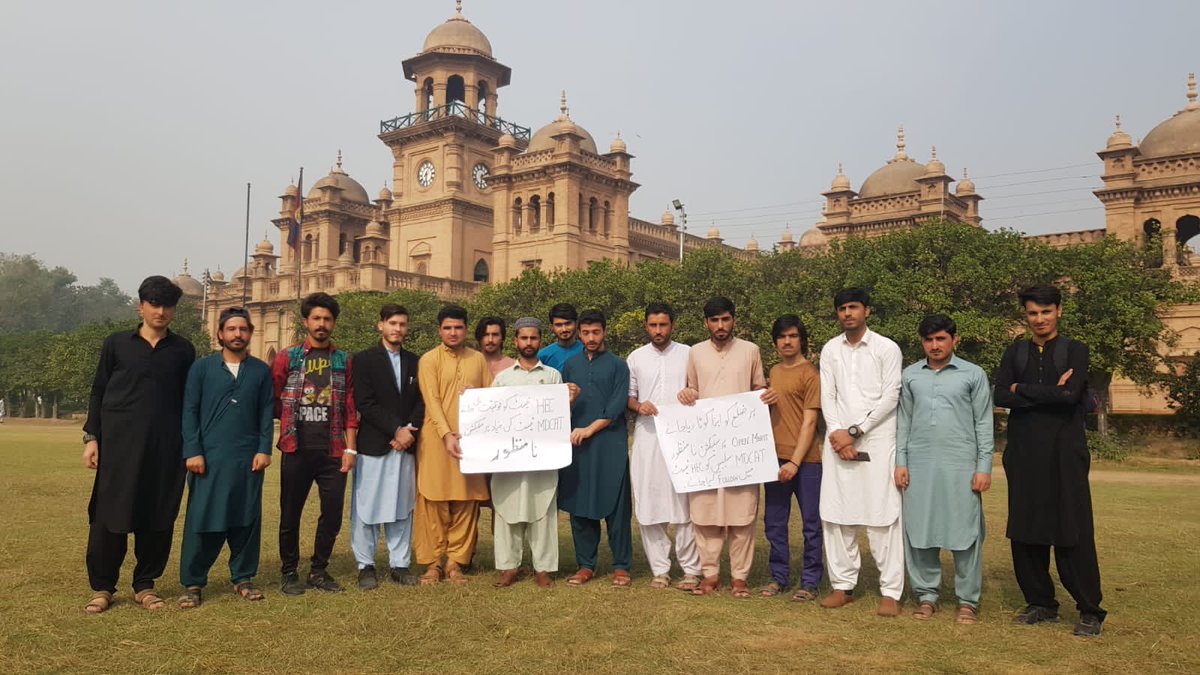 MSM PESHAWAR (@msmpeshawar) on Twitter photo پشاور کے صدر سہیل مصطفیٰ نے کل ICP میں FATA STUDENS کے ساتھ HEC کے حوالے سے میٹینگ کی ۔ جسمیں 3 اہم نکات شامل تھے ۔۔ (1) HEC کا سیلیبس ایم ڈی کیٹ جیسا ہونا چاہیے (2) ضلعی وائز کوٹے کو بحال کریں(3) سلیکشن HEC کے اپنے ٹیسٹ پر ہونی چاہیۓ وہی Fata in%90 Fata out 10%
<a href="/MSMPakistan_/">MSM Pakistan</a> پشاور کے صدر سہیل مصطفیٰ نے کل ICP میں FATA STUDENS کے ساتھ HEC کے حوالے سے میٹینگ کی ۔ جسمیں 3 اہم نکات شامل تھے ۔۔ (1) HEC کا سیلیبس ایم ڈی کیٹ جیسا ہونا چاہیے (2) ضلعی وائز کوٹے کو بحال کریں(3) سلیکشن HEC کے اپنے ٹیسٹ پر ہونی چاہیۓ وہی Fata in%90 Fata out 10%
<a href="/MSMPakistan_/">MSM Pakistan</a>