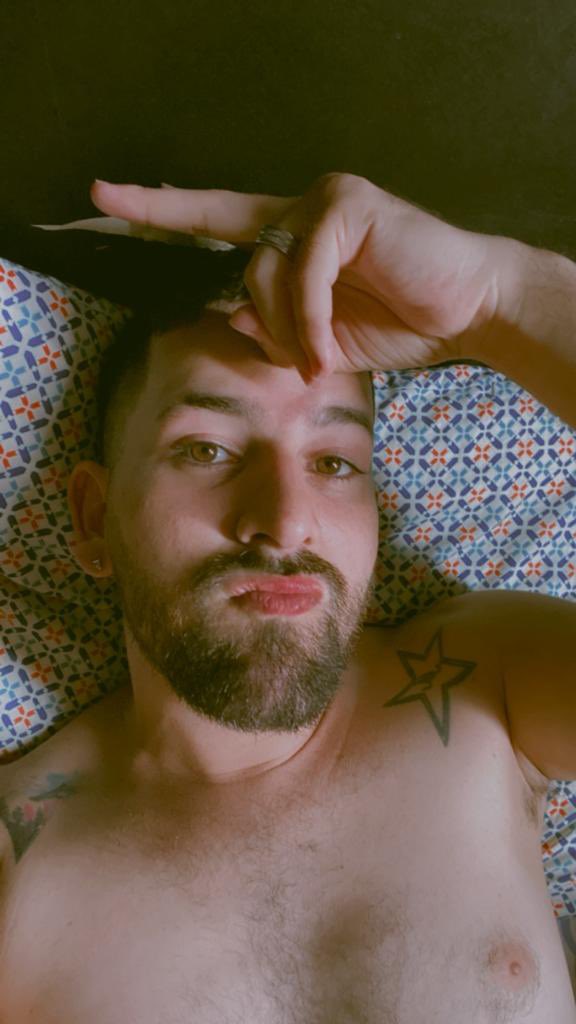 SilvahMaycon's tweet photo. “”  A gente tenta ficar bem com a gente mesmo… 😮‍💨✌🏻 https://t.co/HUXaVNXH9M