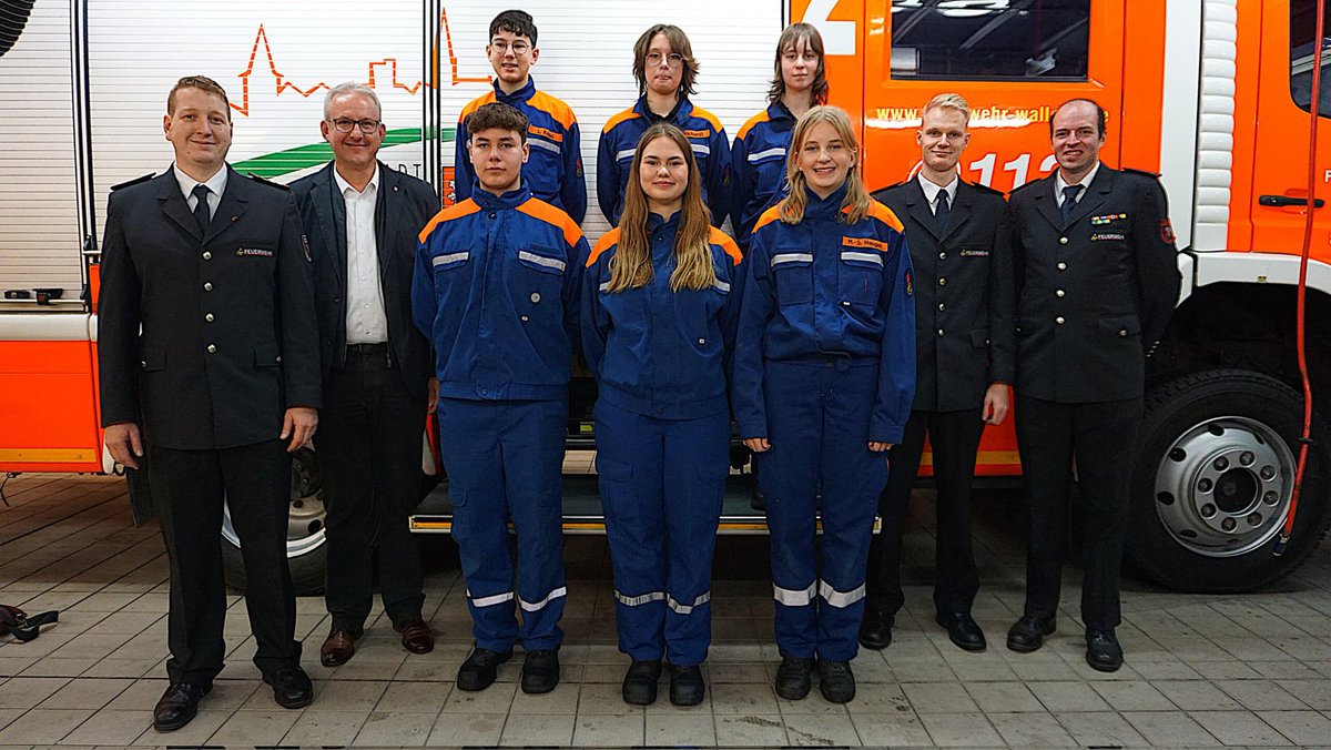 Jugendfeuerwehr: Jahreshauptversammlung der Jugendfeuerwehr mit Neuwahlen - feuerwehr-walldorf.de/2023/11/02/jah…

#Feuerwehr #Walldorf #FreiwilligeFeuerwehr #firefighter #firefighterlife #blaulicht #Jugendfeuerwehr