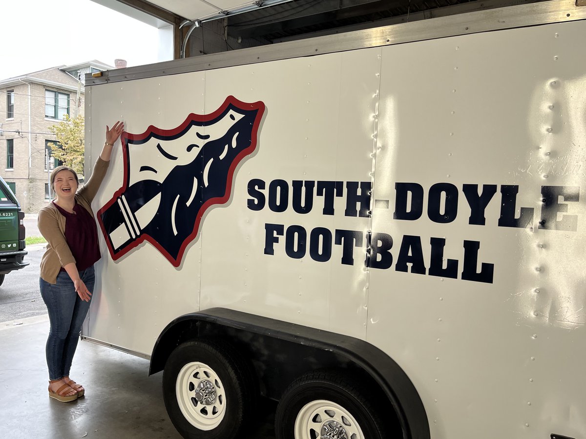 GCKnoxville's tweet image. From mock-up to reality, Madeleine did an amazing job on her first trailer wrap. She is a great addition to the GC family!

#graphiccreations #vehiclewrap #trailerwrap #knoxvilletn #customdesigns