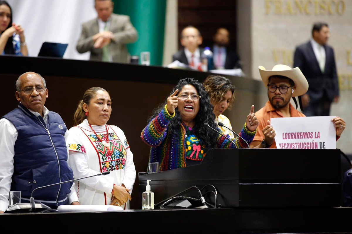 ¡La oposición ya no puede seguir lucrando con la tragedia! La Diputada <a href="/RosarioMerlinG/">Rosario Merlin</a> pide empatía para los damnificados de Guerrero y no utilizarlos como botín político.