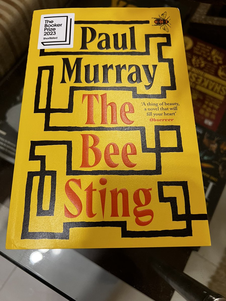 milxind's tweet image. By far the best book I’ve read this year..

And yes, it stings like a bee and leaves your heart a size larger..

#booklover #Books #PaulMurray #Booker