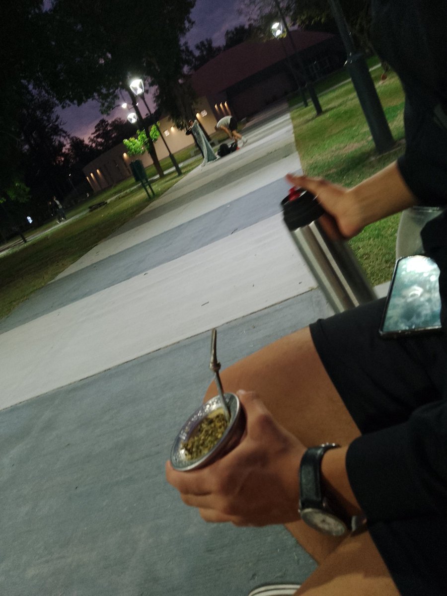 fan numero 1 de los mates nocturnos con amigos