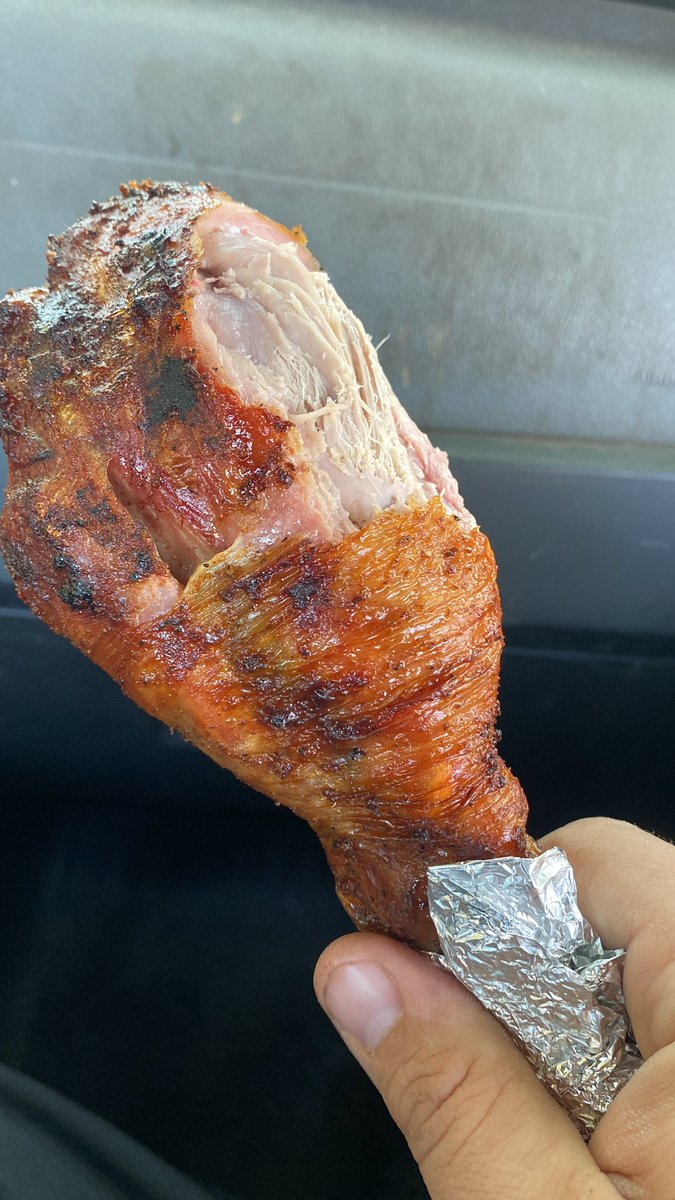 ChrisDurhamShow's tweet photo. Shoutout to @JoyceFarms for this delicious turkey leg https://t.co/jxLiPLfhGY
