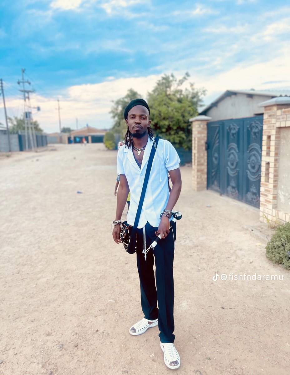 Only if we had the best dressed artist award at the  <a href="/ByoArtsAwards/">#BAA8</a> ngabe ziyakhala  <a href="/MboMahocs/">#TheLegacy</a> wenuthuni swidzi i know wena ezeFashion ngezakho <a href="/CurateByo/">Curate Byo</a>  <a href="/RaisedonB/">Raisedon Baya</a> <a href="/NkueNkala/">#Tshele</a> <a href="/Mbazoz/">Mambazo</a>