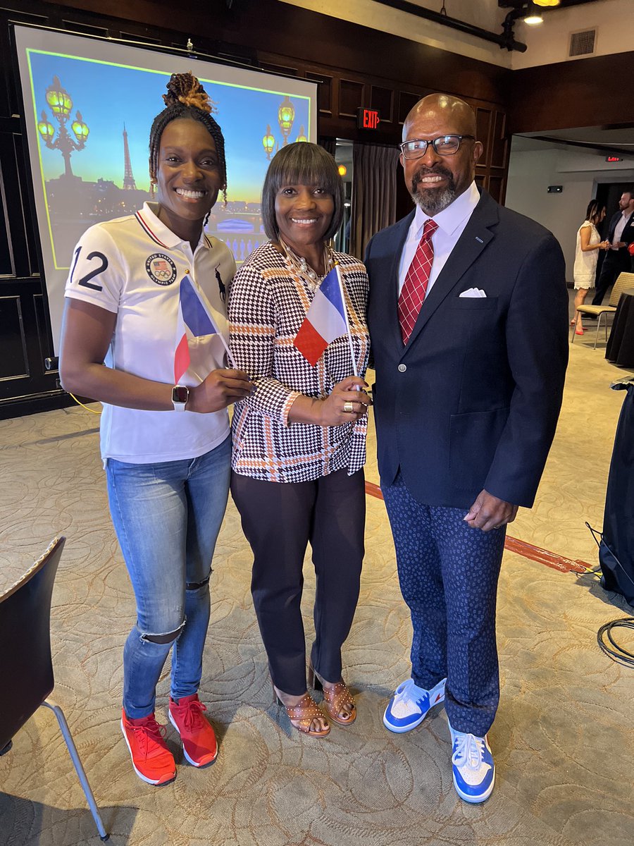 Rene Knott tweet media