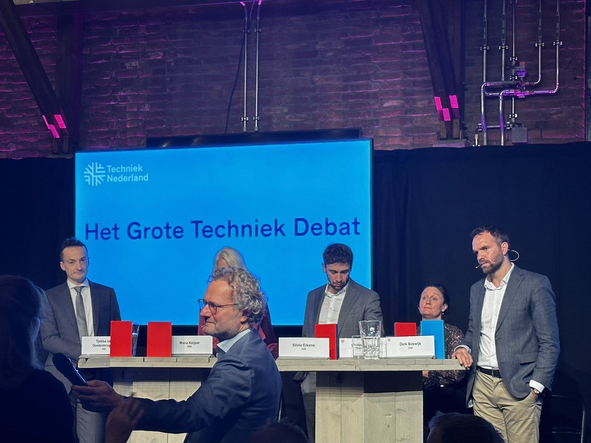 CDA_DRV's tweet image. Aanwezig bij #grotettechniekdebat! Onze kandidaat @DerkBoswijk was helder en duidelijk! En overtuigde de deelnemers op inhoud en realistische oplossingen! #stem22novGerustCDA! @cdavandaag