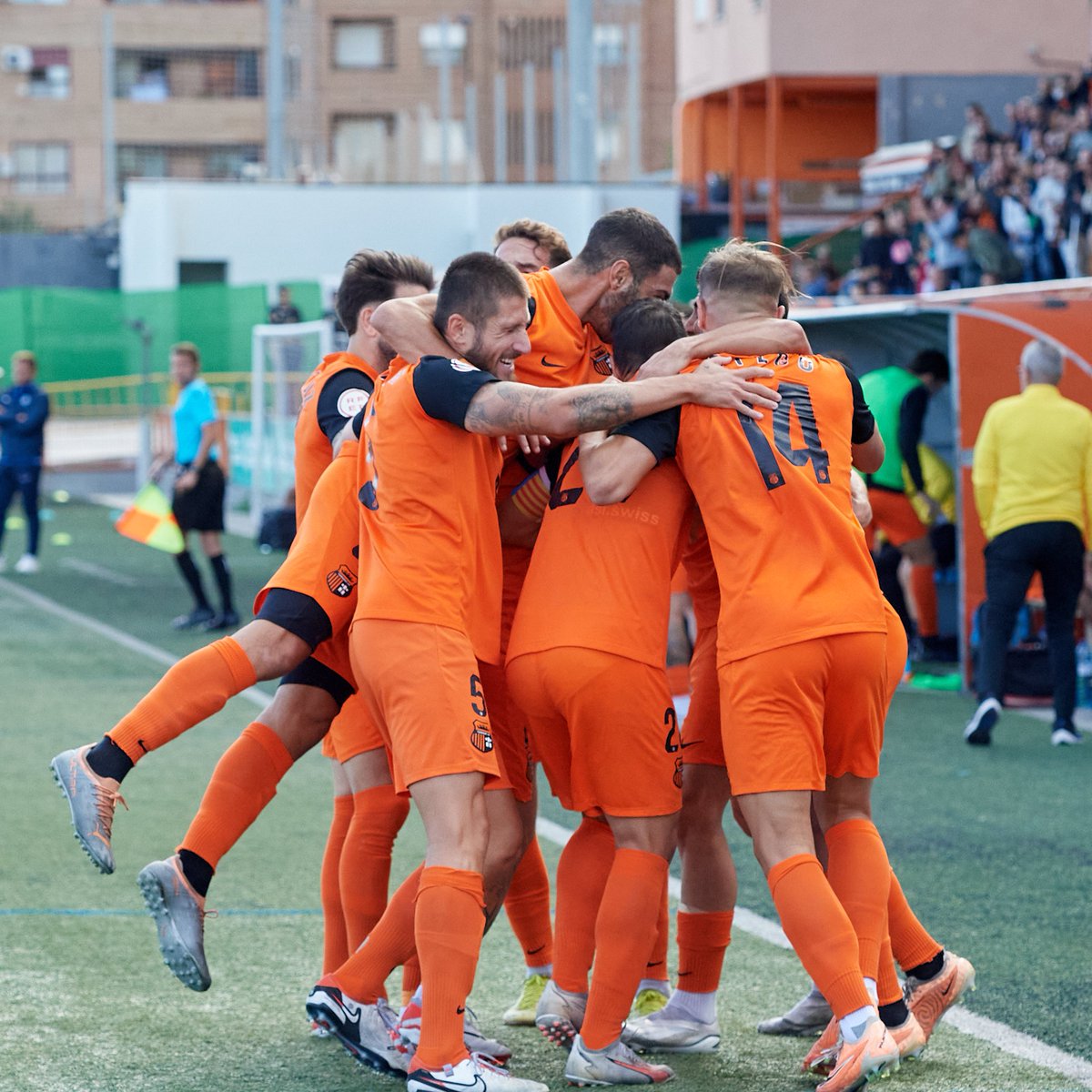 Torrent C.F. tweet media