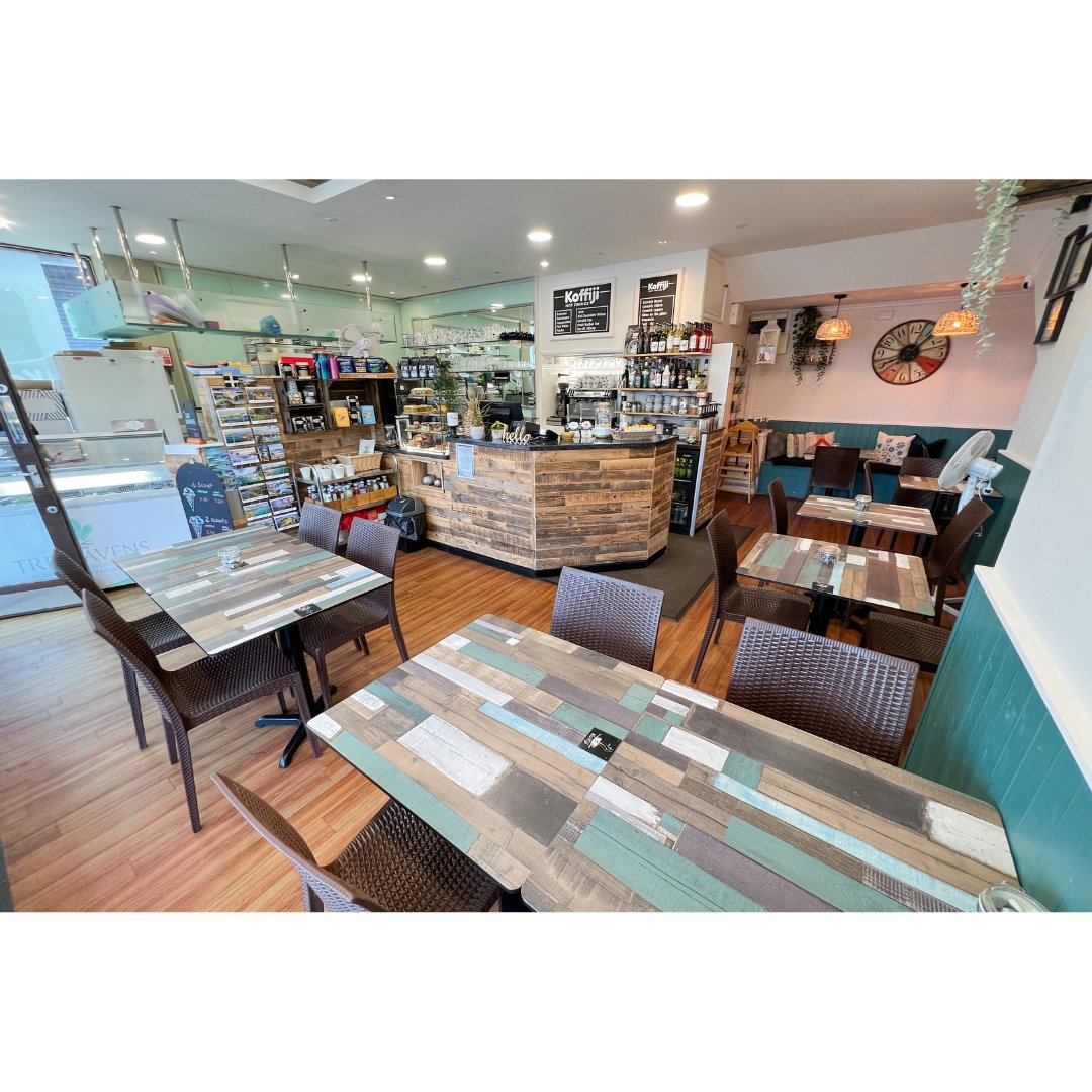 SBCProperty's tweet image. Popular café &amp;amp; bar situated on Falmouth’s busy Discovery Quay for Sale 🙌

Includes almost new, fully equipped Catering van.

For more information about this property contact us on
📞01872 277397
📧enq@sbcproperty.com